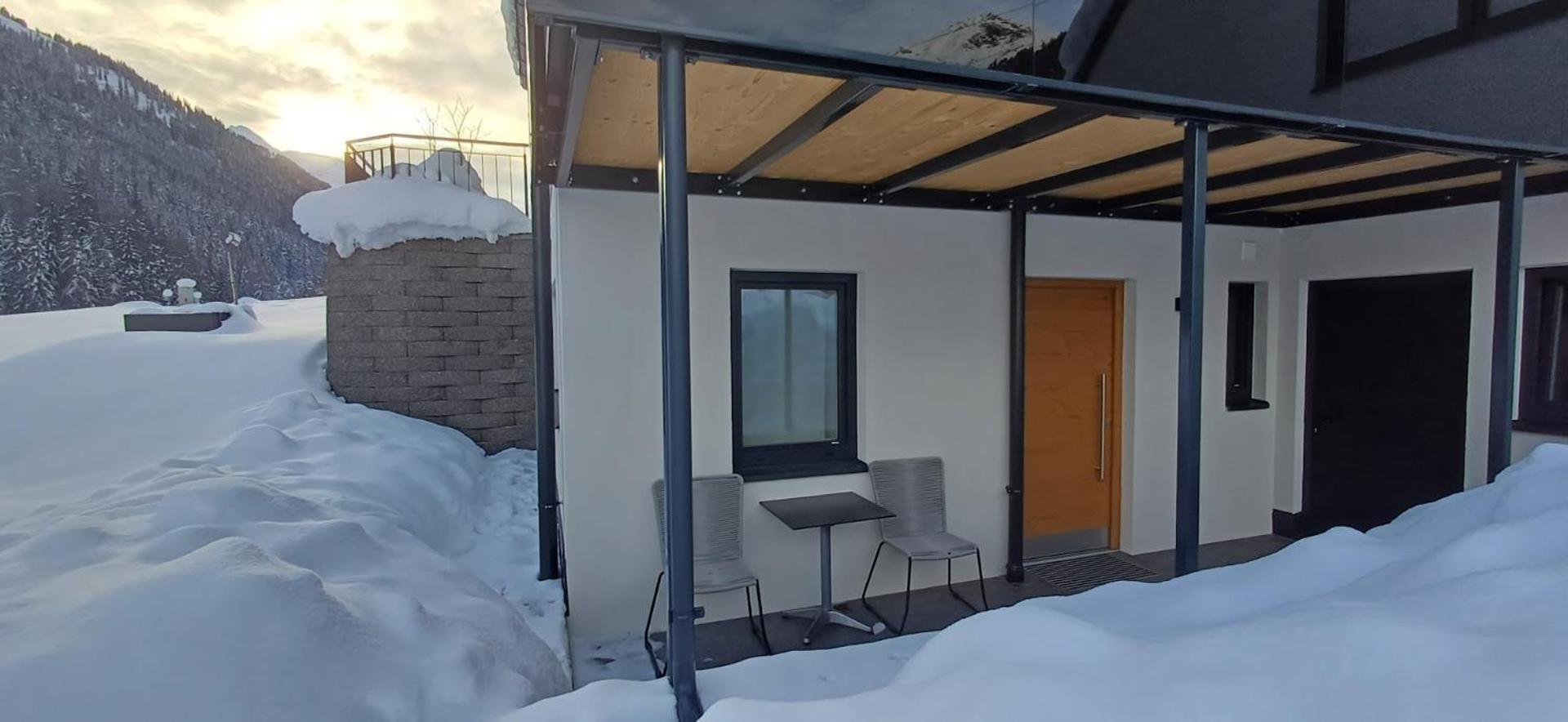 Apartament Flopi *